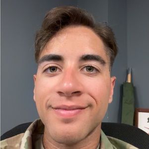 Meet your Posher, Christopher